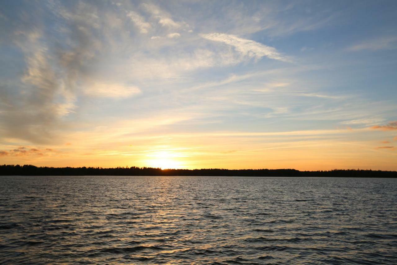 Holiday Lakefront House Villa Bjorkoby Kültér fotó