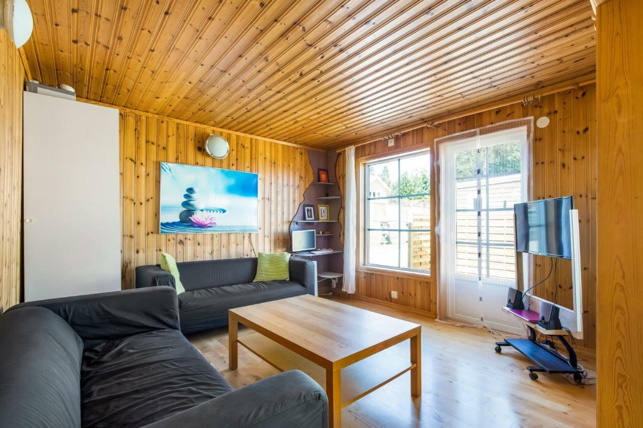 Holiday Lakefront House Villa Bjorkoby Kültér fotó